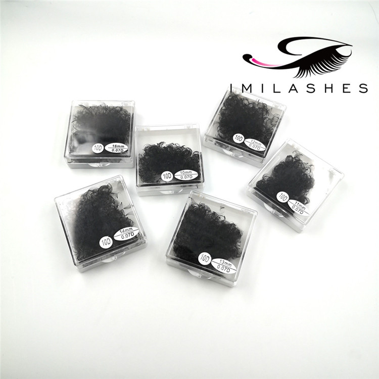 volume-lashes-premade-fans.jpg